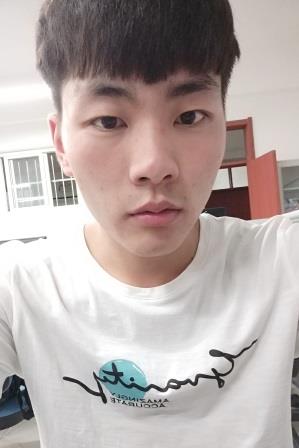 梁坤